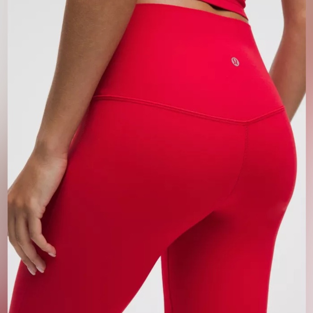 Lululemon Align Crop 22”- Size 8 (Pink / Raspberry) - Picture 3 of 6